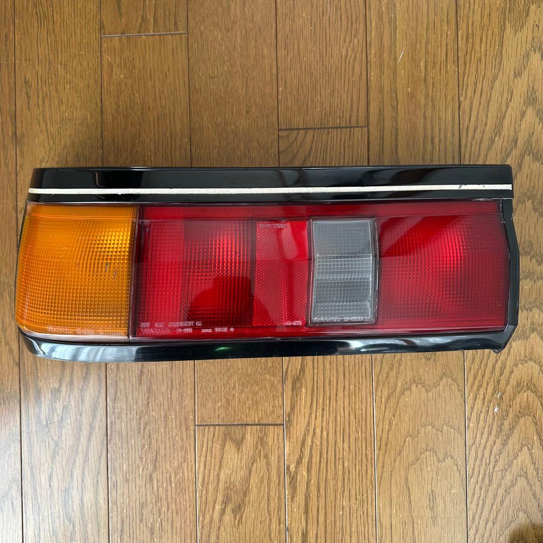 AE86 後期 レビン テールランプ ガーニッシュ 左右セット