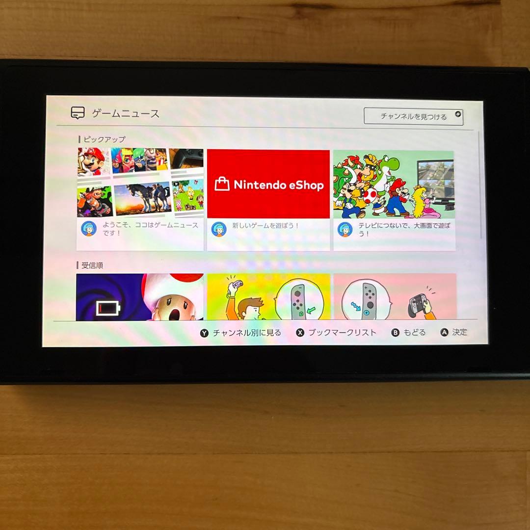 Nintendo Switch 本体 初代モデル (裏蓋が非純正、横ネジ頭潰れ)