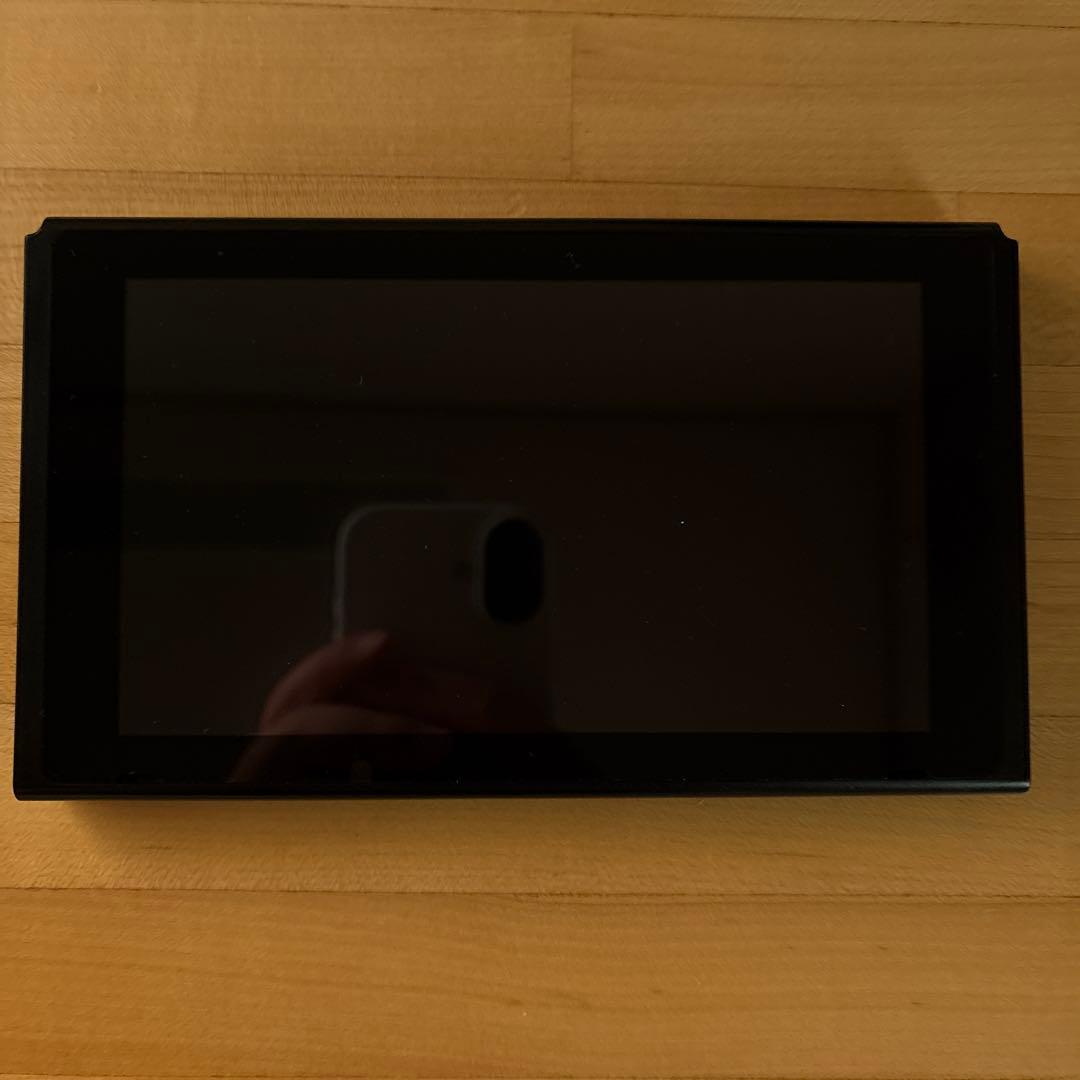 Nintendo Switch 本体 初代モデル (裏蓋が非純正、横ネジ頭潰れ)