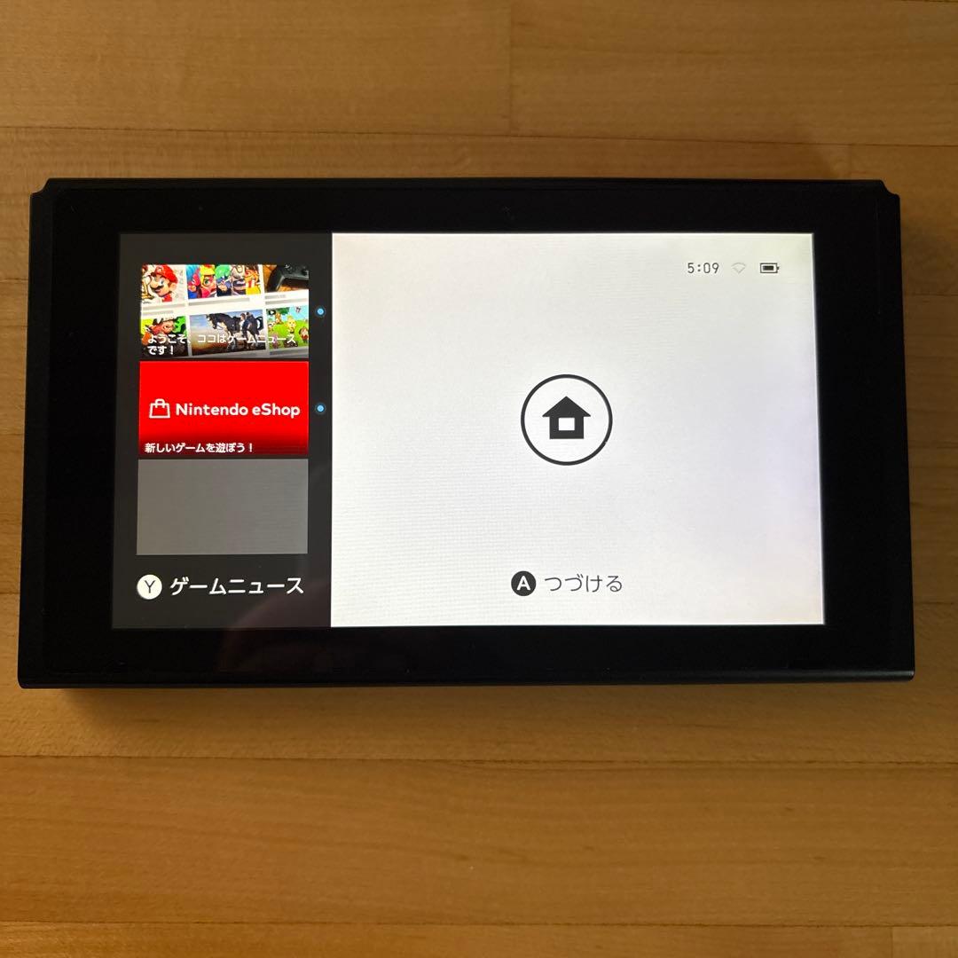 Nintendo Switch 本体 初代モデル (裏蓋が非純正、横ネジ頭潰れ)