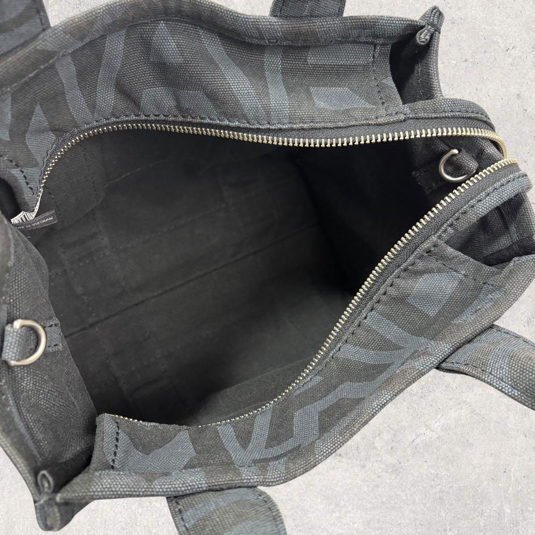 さら《期間限定セール中》マークジェイコブス ザ アウトライン モノグラム