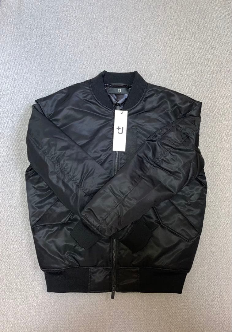 【新品】ユニクロ +J ハイブリッドダウンオーバーサイズ MA-1 ブラック L
