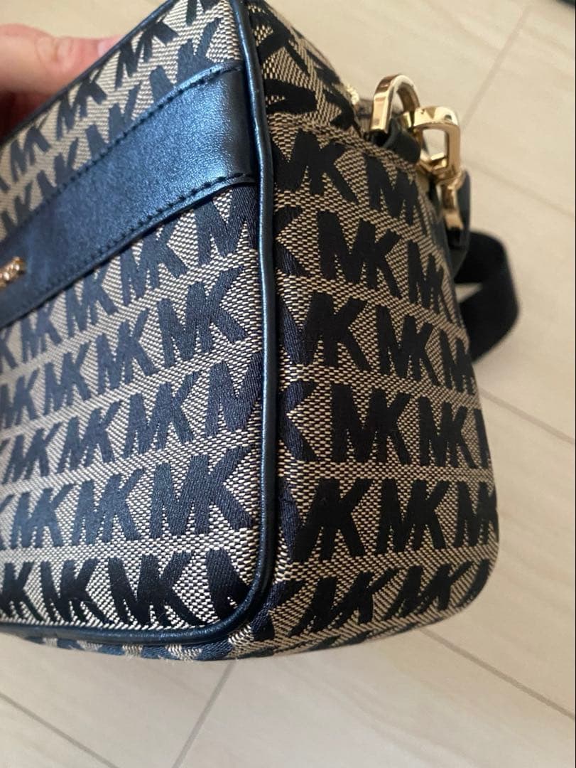 し*ー様 Michael Kors ショルダーバッグ ベージュ/ブラック