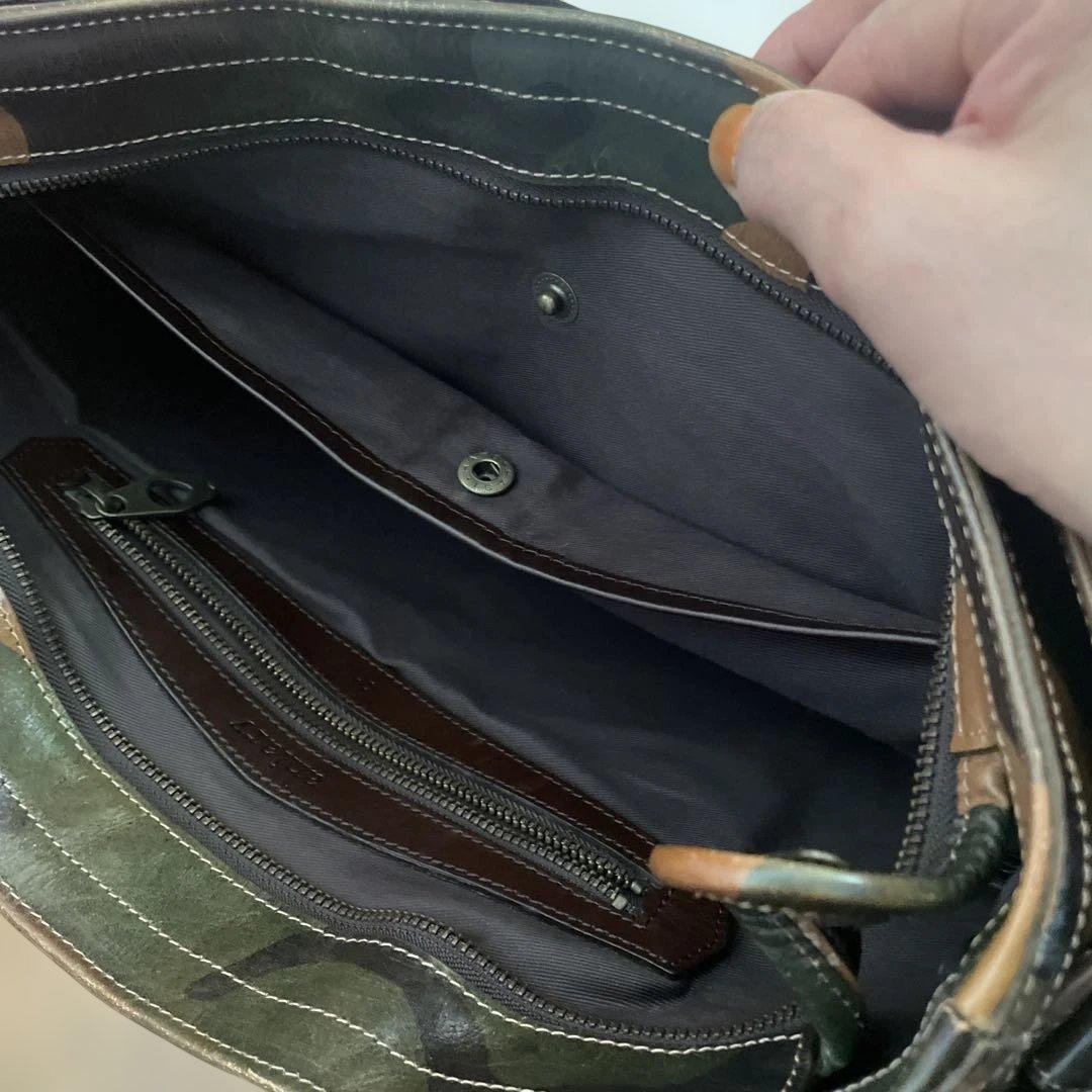 アニアリー★迷彩柄レザーショルダーバッグ