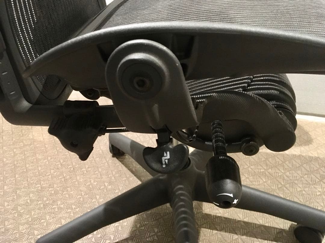 「専用」アーロンチェア / Aeron クラシック Bサイズ 2013 年製