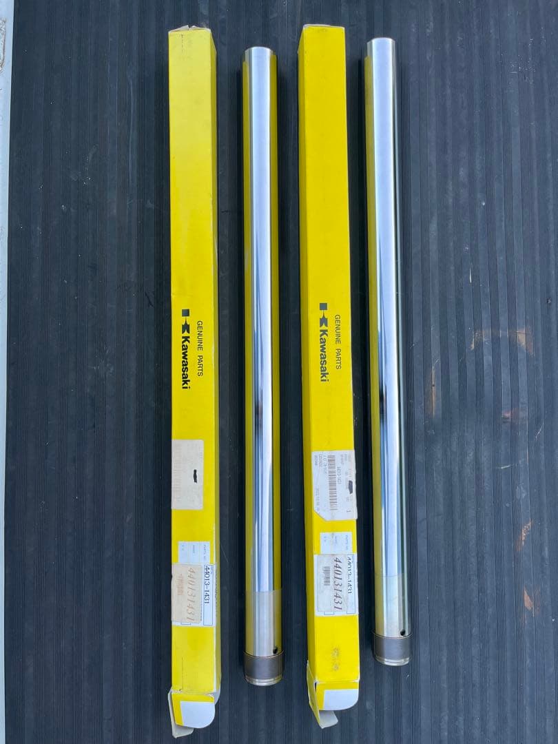 ゼファー400 ゼファーχ 純正フロントフォークインナーチューブφ39