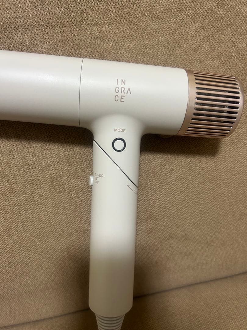 INGRACE Velena hairdryer グレージュ