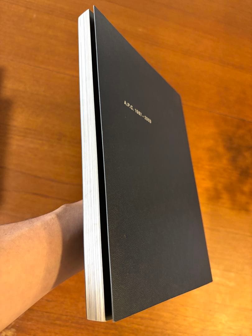 A.P.C. 1987 - 2003 カーネ・コメモラティフ