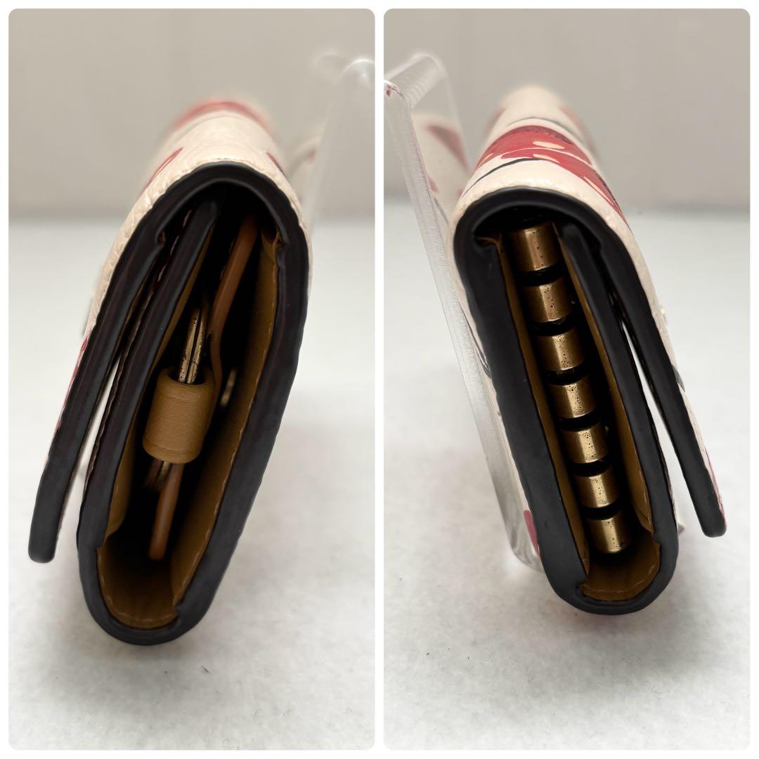 【美品】COACH コーチ チェリー柄 キーケース　ホワイト　ペブル　レザー