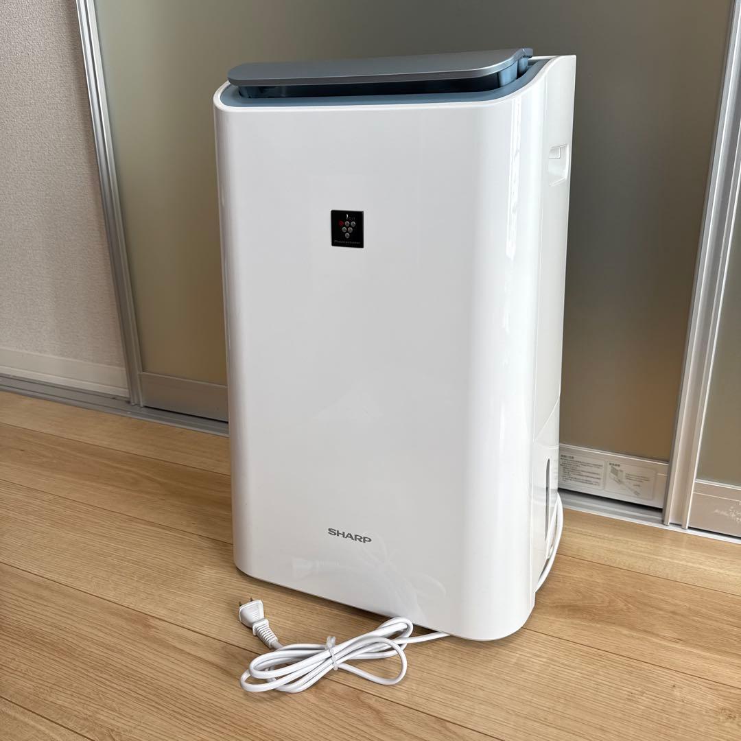 【超美品】シャープ　空気清浄・除湿機CV-EF-120-W