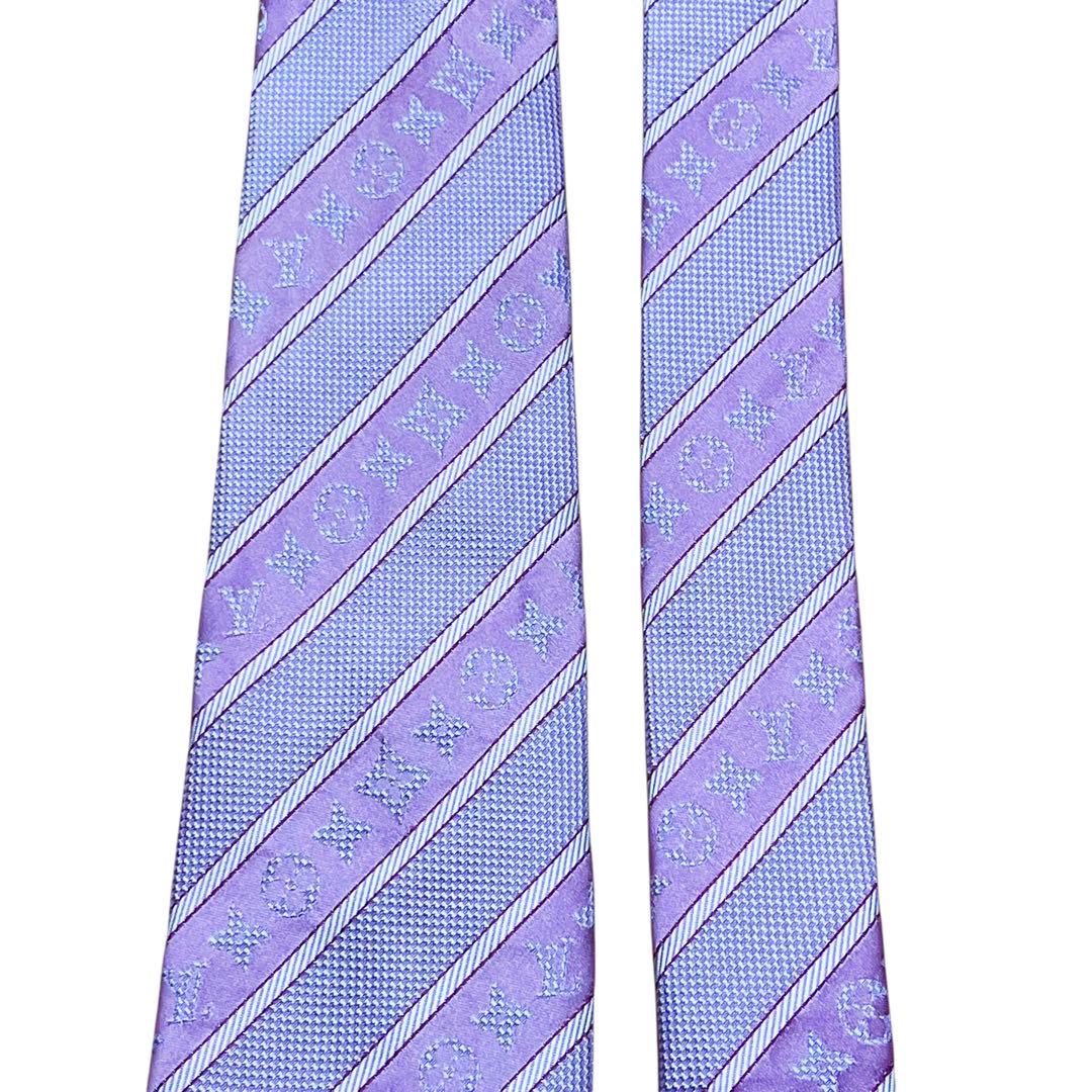 美品　ルイヴィトン　ネクタイ　モノグラム　ピンク　ロゴ　ジャガード　ストライプ