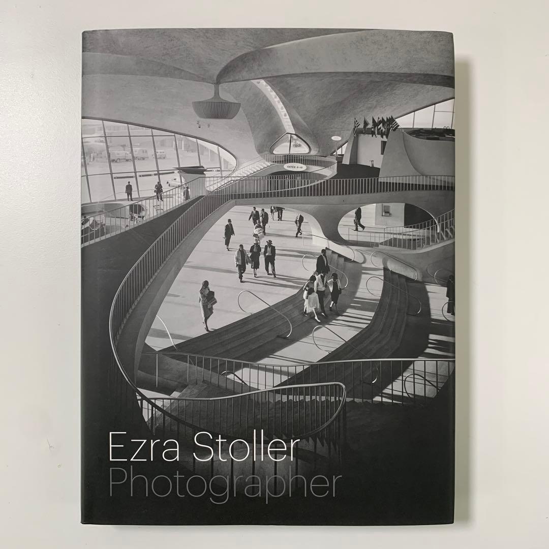 アート・デザイン・音楽 Ezra Stoller, Photographer by Nina Rap..