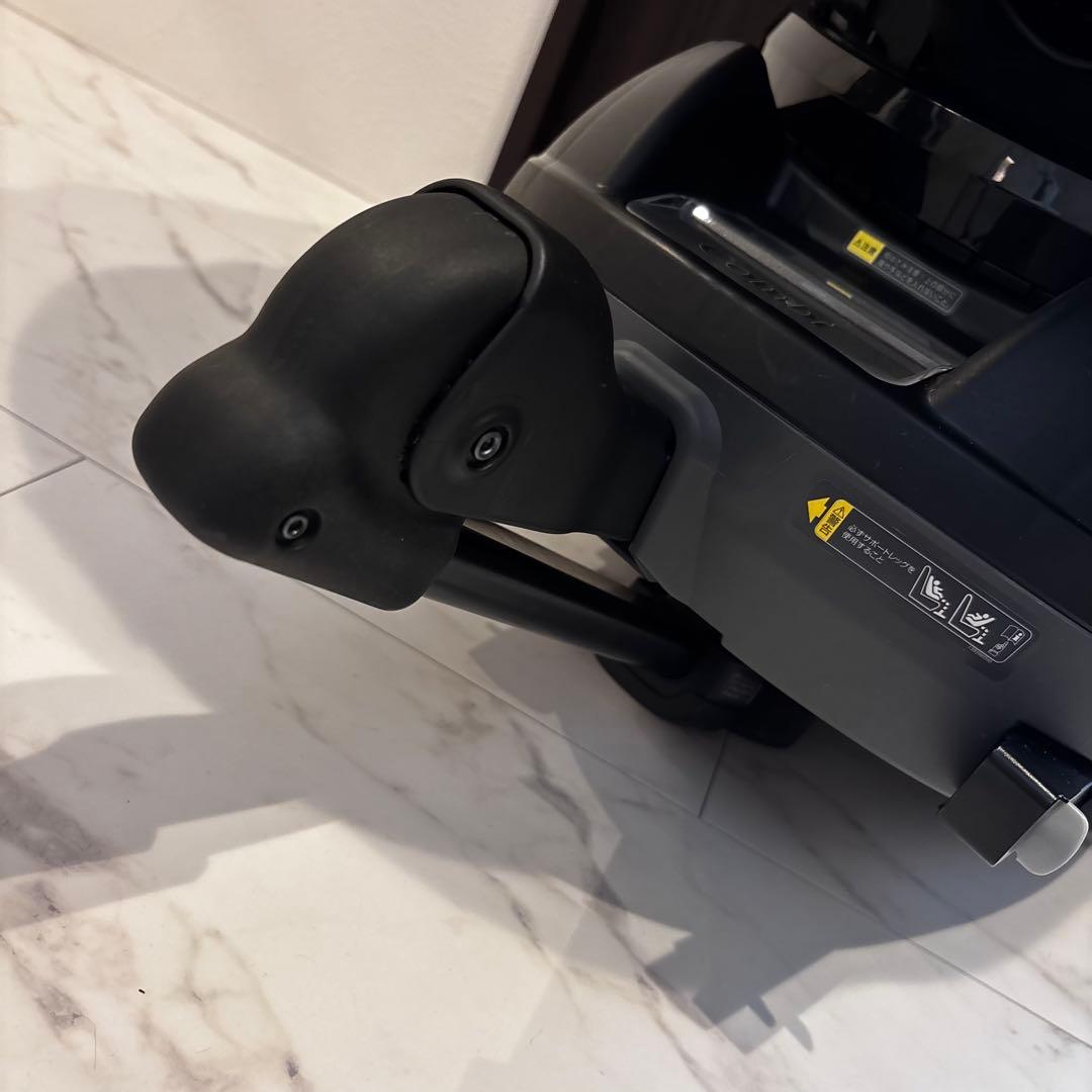 Combi クルムーヴアドバンス ISOFIX　JP-590 チャイルドシート