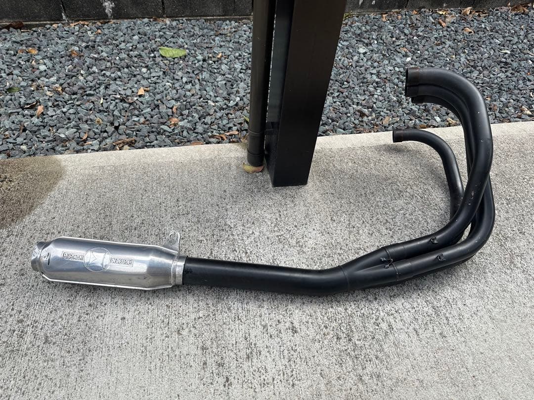 モリワキ　マフラーゼファーχ