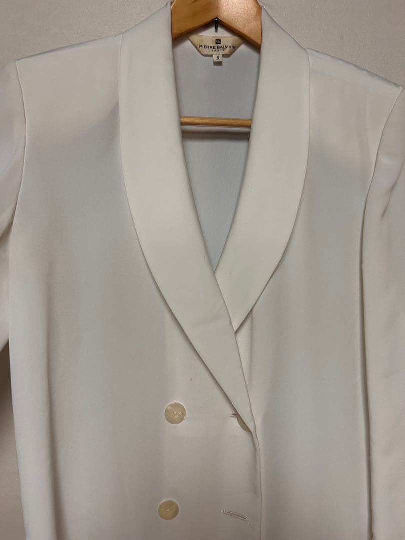 ピエール・バルマン　ダブルプレスト　テーラードジャケット　ホワイト　肩パッド入り