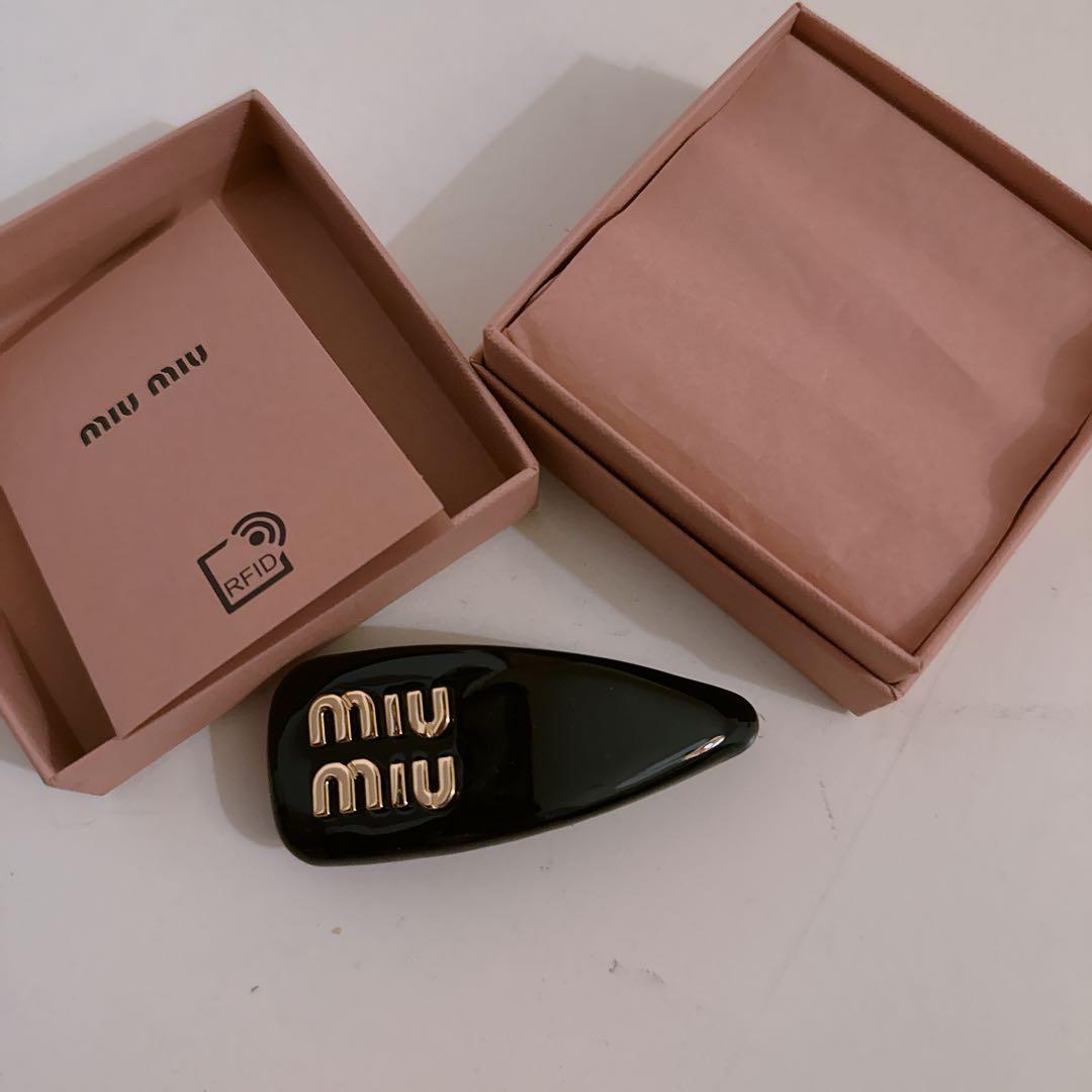 ミュウミュウ　ヘアピン　ヘアクリップ　 MIUMIU