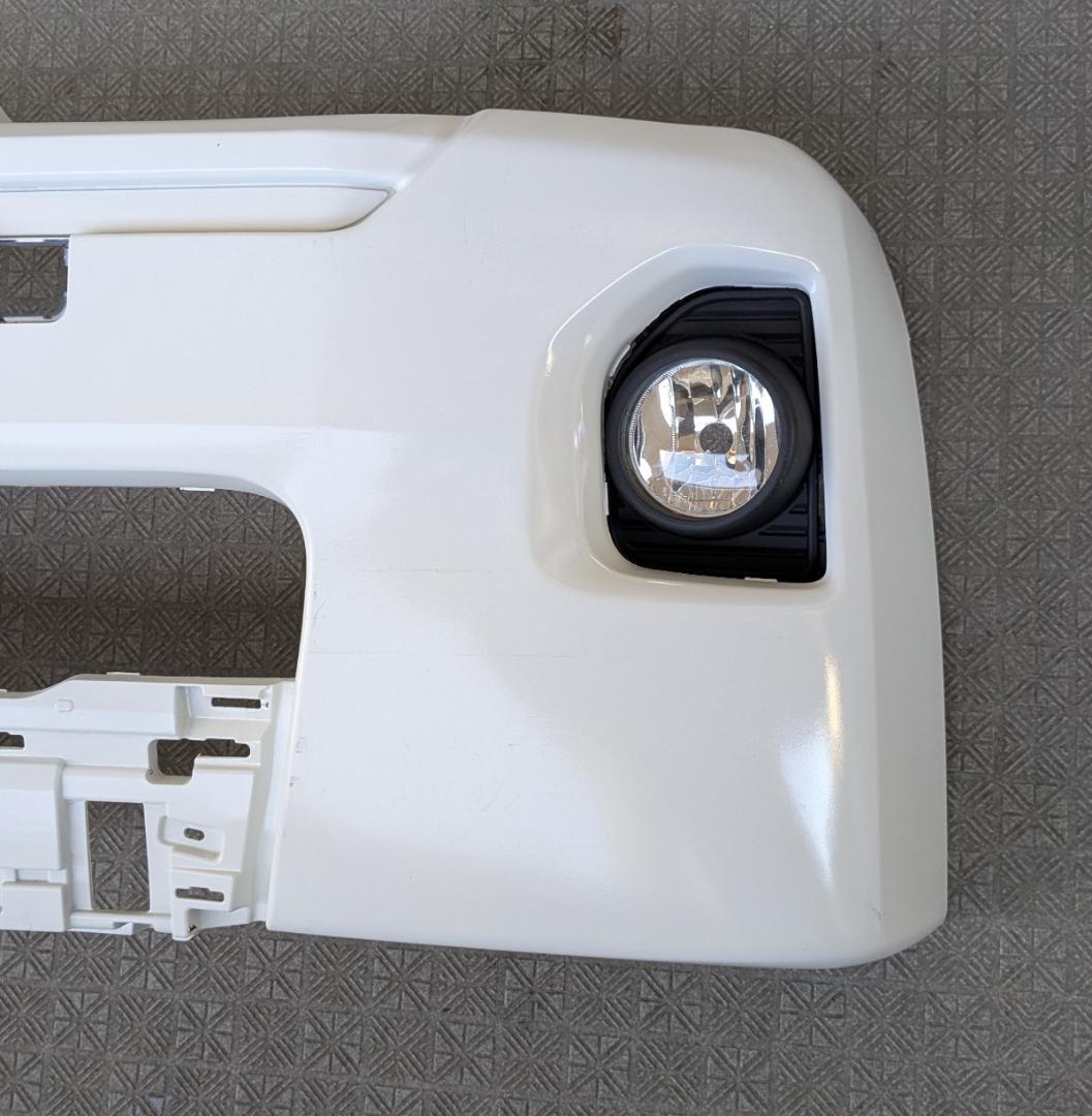 トヨタ 200系4型 ハイエース フロントバンパー 中古