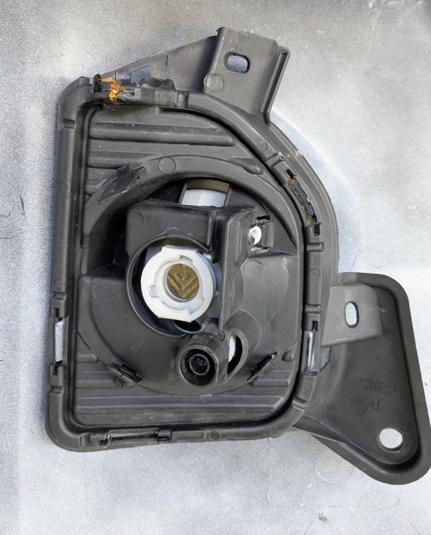 トヨタ 200系4型 ハイエース フロントバンパー 中古