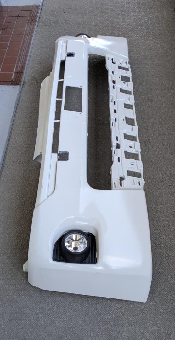 トヨタ 200系4型 ハイエース フロントバンパー 中古