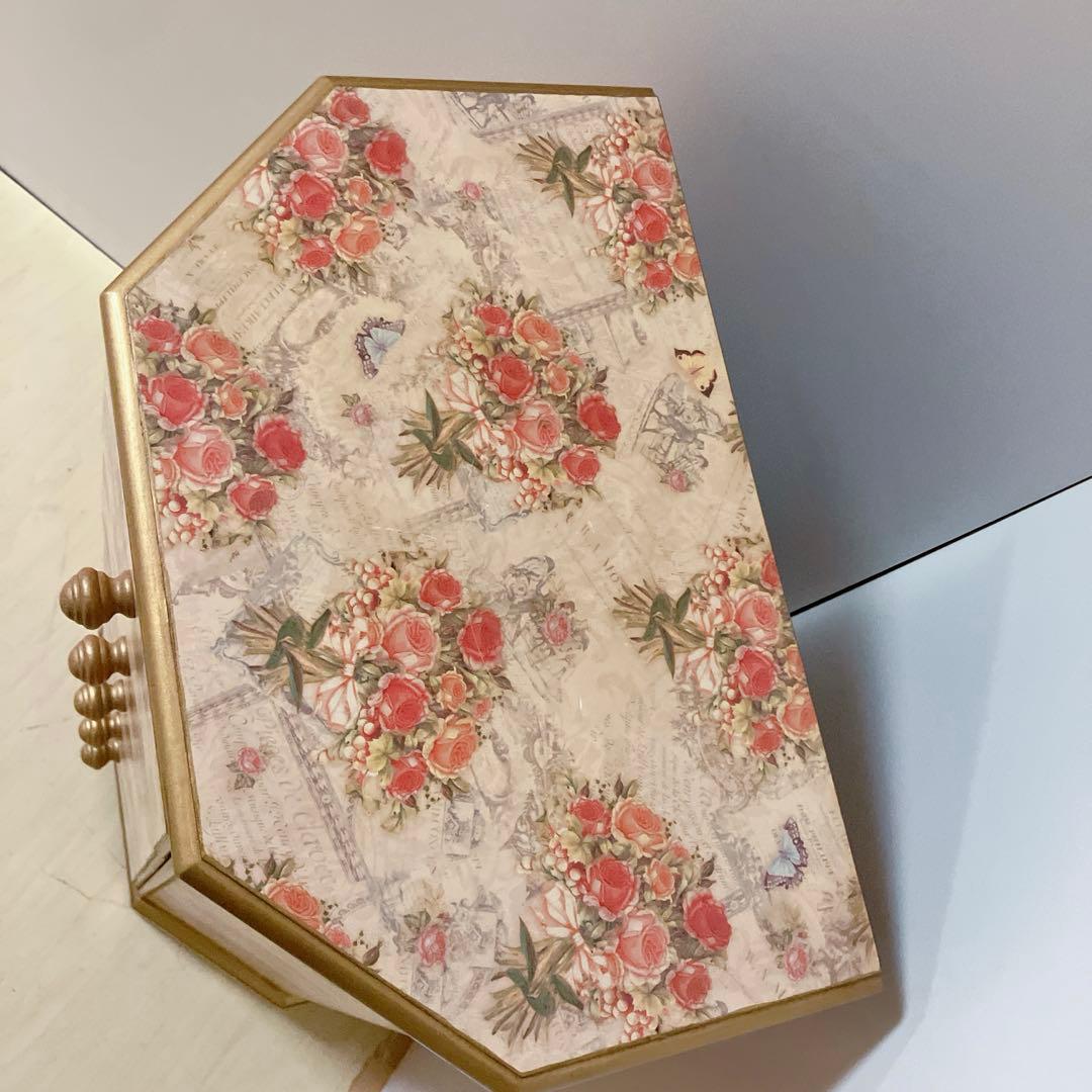 アンティーク調　5段チェスト　花柄　サイドチェスト　コンソール　飾り棚