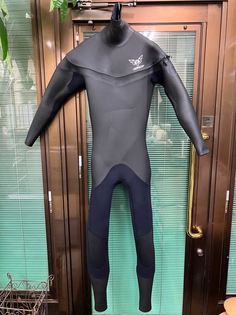 値下げ！激美品ＶＩＥＷ 4mmX3mm Ｌサイズ 起毛セミドライフルスーツ