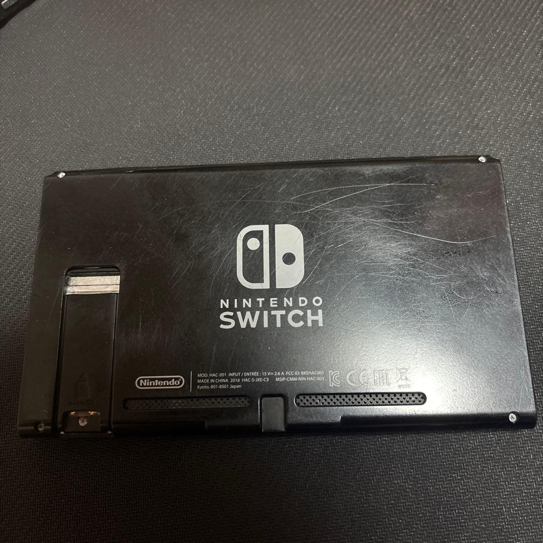 t*3様 【週末値下げ】NintendoSwitch 本体 ジョイコン、充電器付