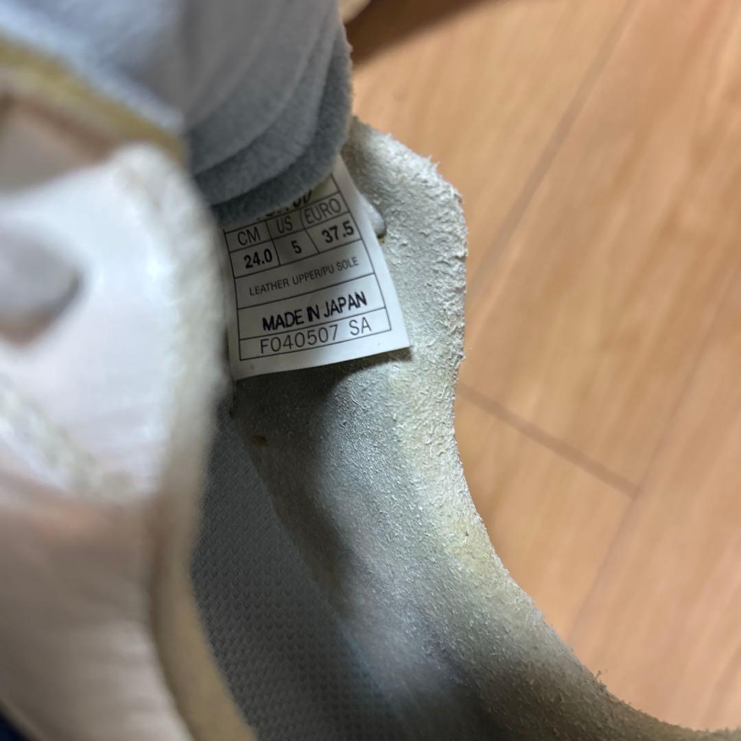 アシックスサッカースパイク　2010 24センチ