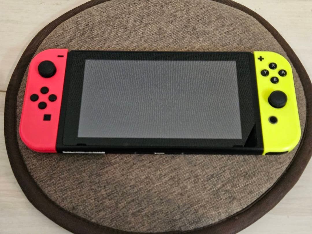 液晶美品ニンテンドースイッチ 2017年製