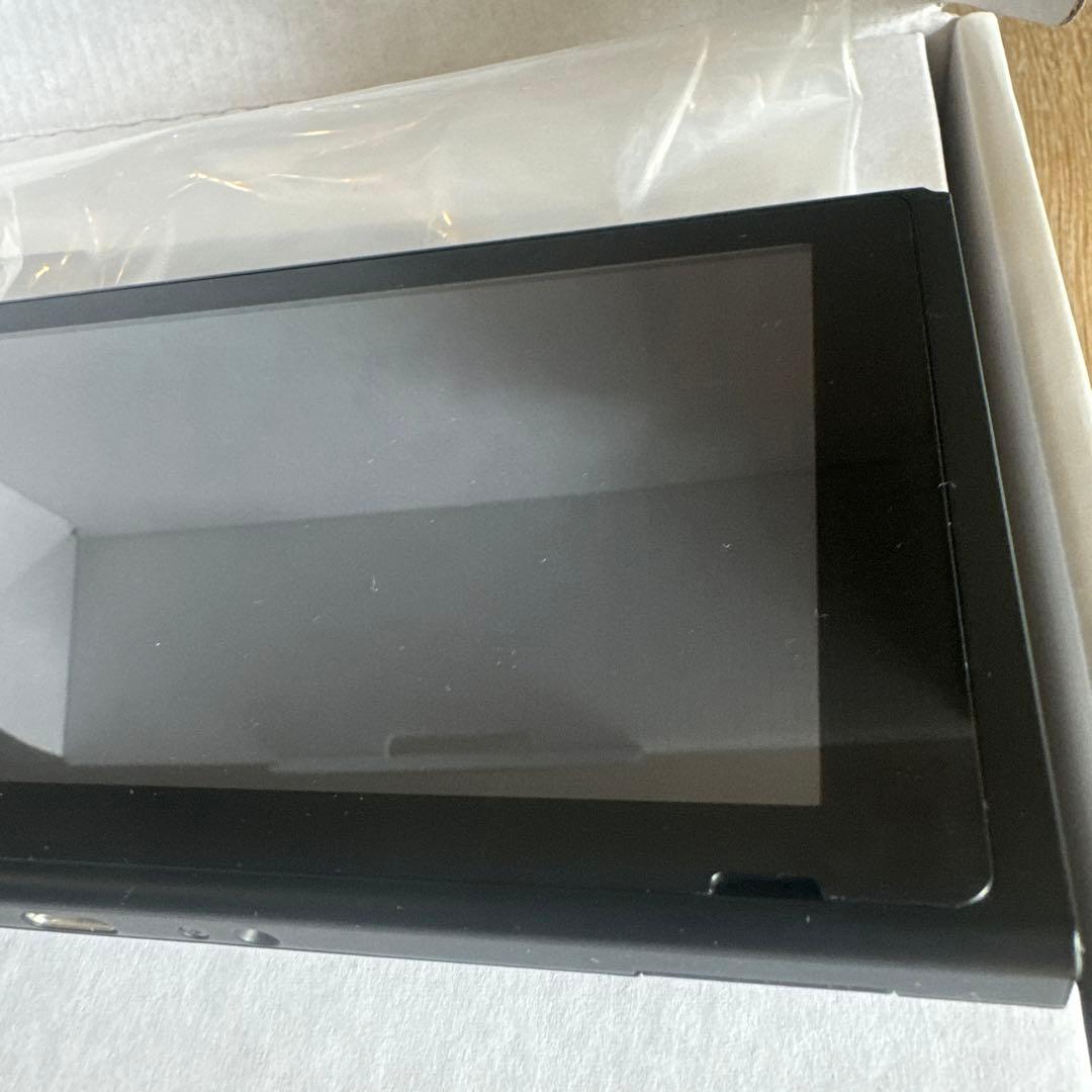 任天堂Switch本体　付属品、箱、フィルム付き