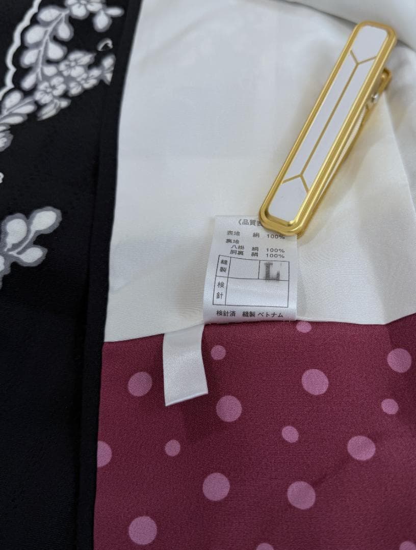 専用：着物８　松田聖子　小花スカラップ柄袷着物　黒　正絹　身丈１６９裄丈６９.５