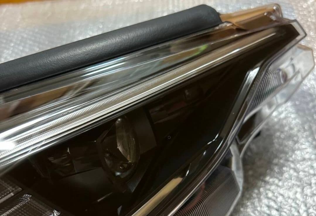 インプレッサ クロストレック GUD GUE 純正 右 ヘッドライト 4A