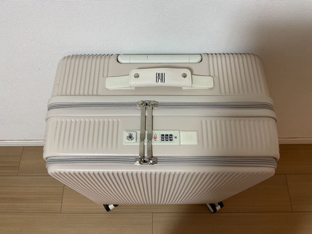 B4U TSAフロントオープン式キャリーケース　Mサイズ　ローズドラジェ