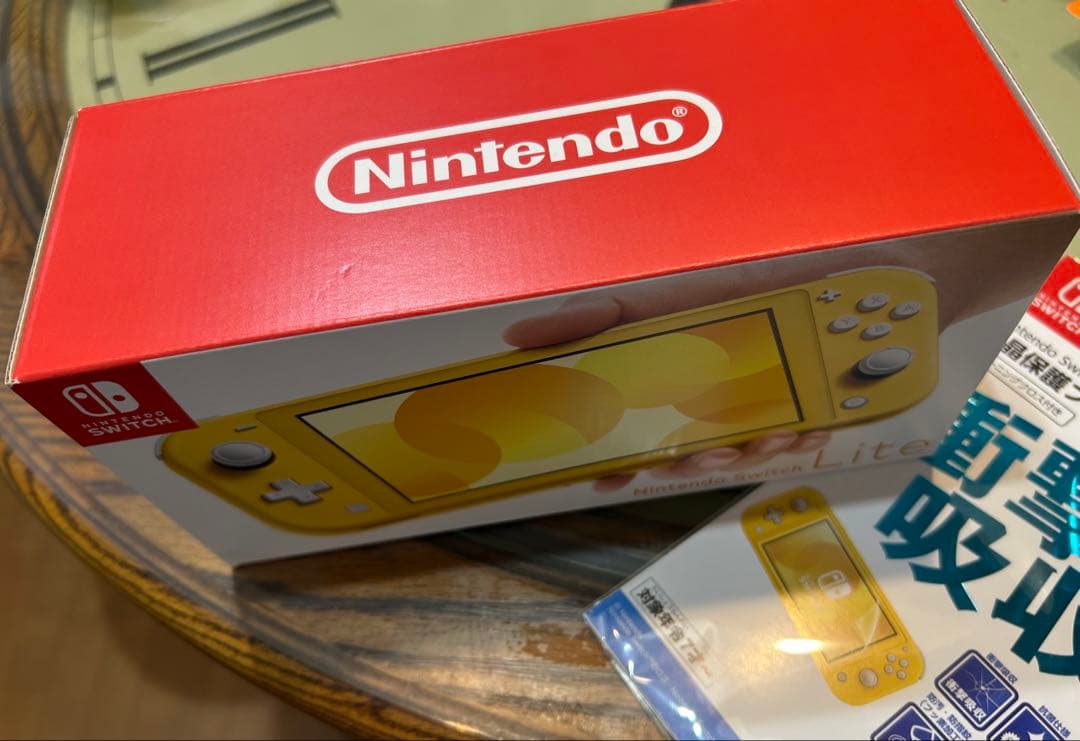 任天堂スイッチライト本体NintendoSwitchlite新品未開封 イエロー