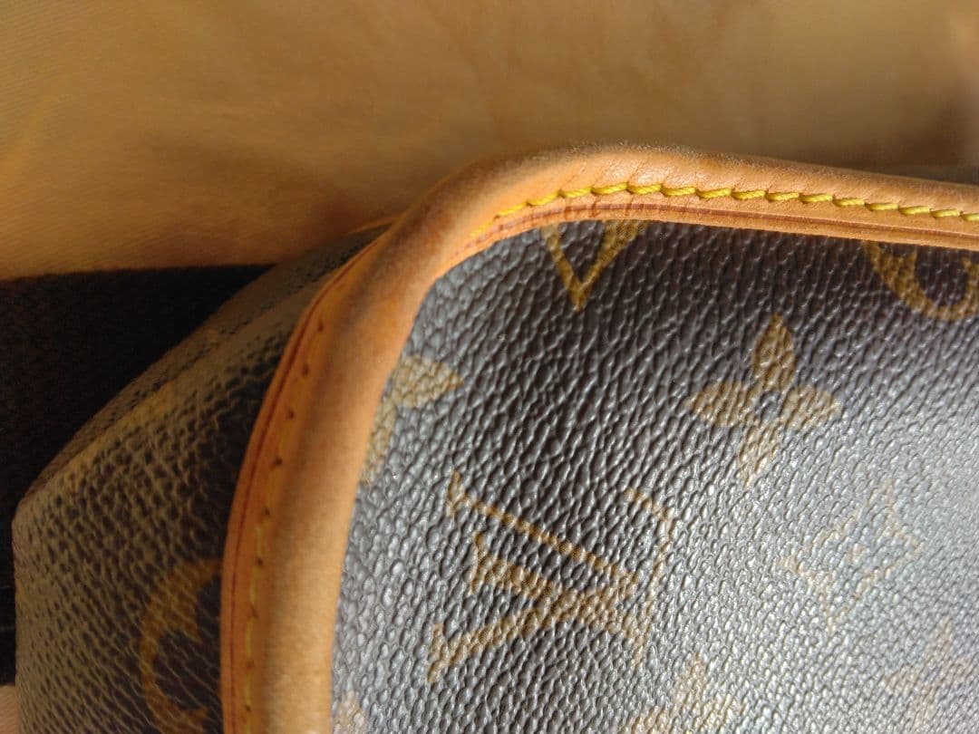 LOUIS VUITTON メッセンジャーボスフォールモノグラム