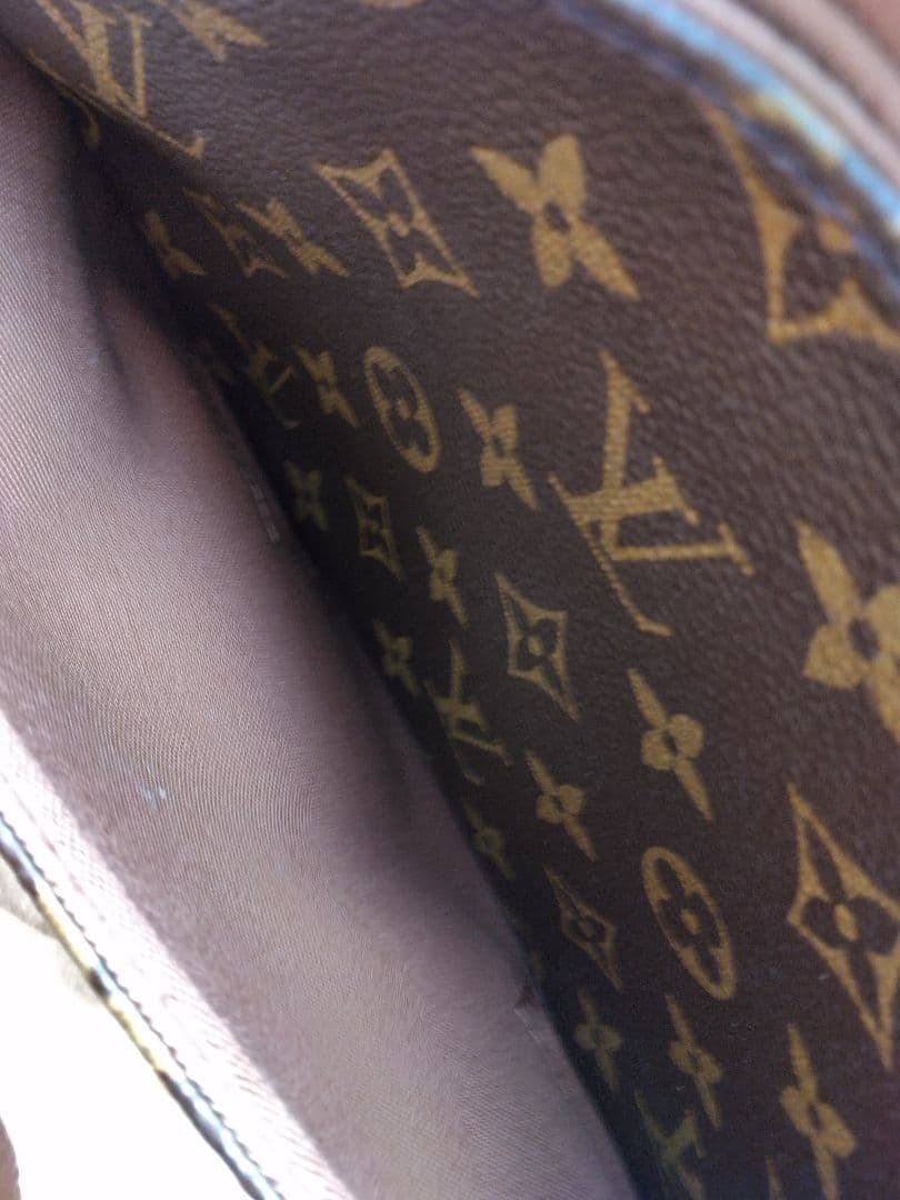 LOUIS VUITTON メッセンジャーボスフォールモノグラム