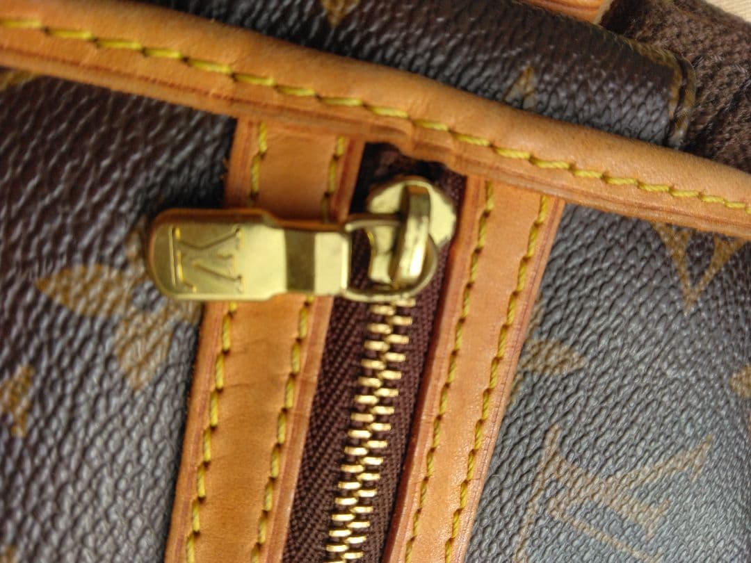 LOUIS VUITTON メッセンジャーボスフォールモノグラム