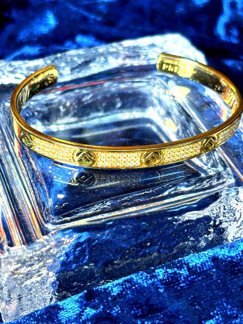 FENDI バングル　GOLD ラインストーン