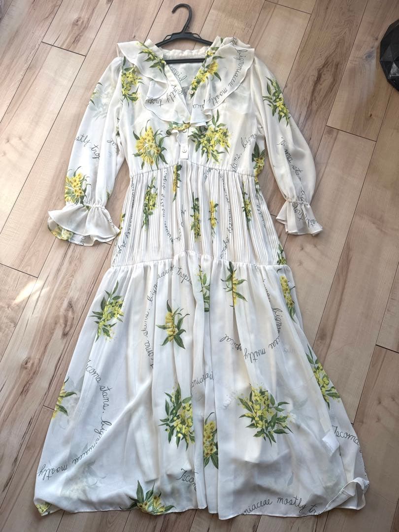 グレースコンチネンタル　フラワープリント ロングワンピース38