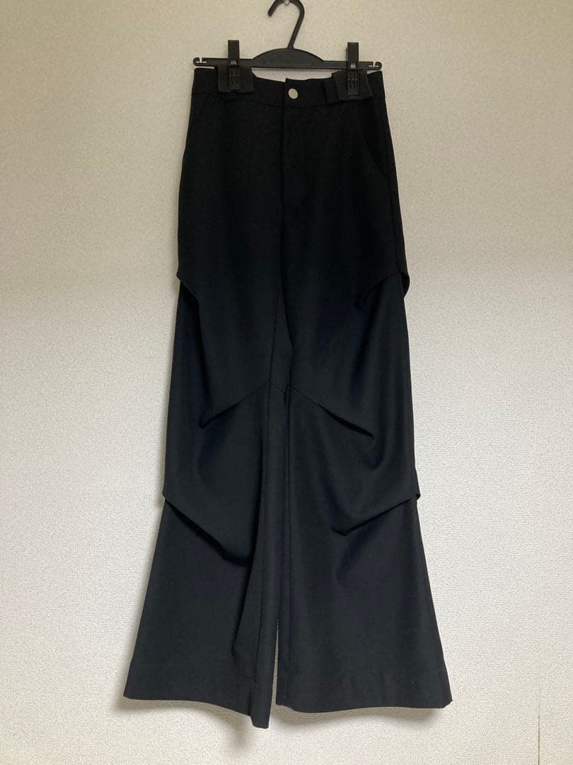 FRKM SCD フレアパンツ　ブラック　変形　タック　スラックス　 Sサイズ