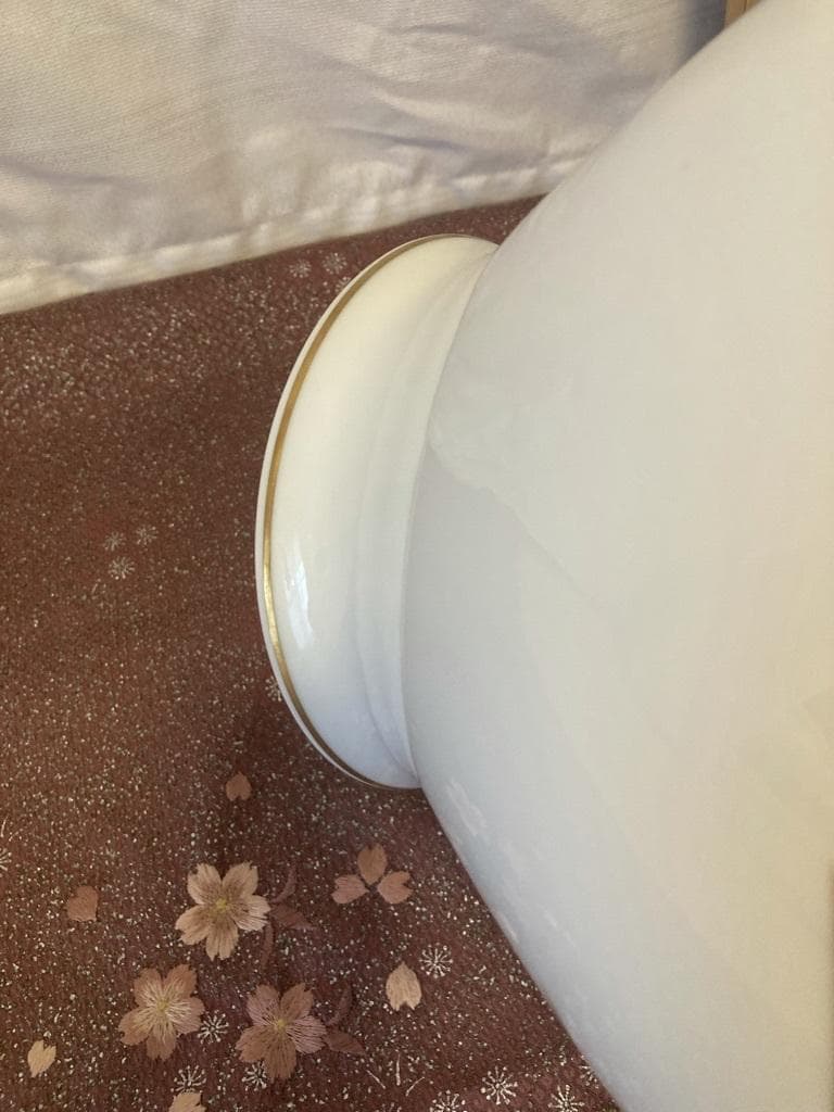 香蘭社　 花瓶　 花器　 金彩　蘭　木箱入り　高さ29.5cm