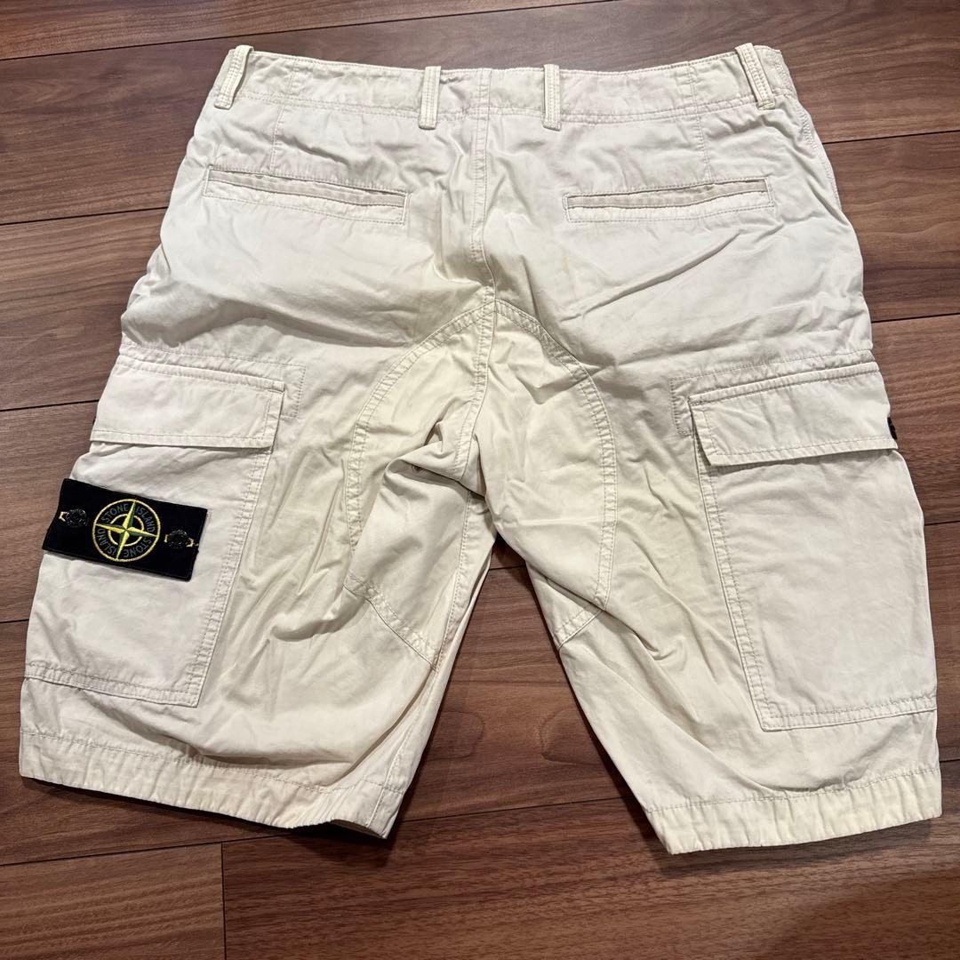 STONE  ホワイト　カーゴショートパンツ