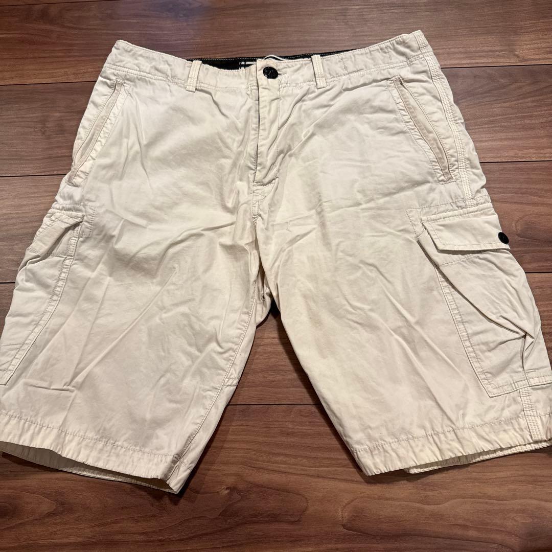 STONE  ホワイト　カーゴショートパンツ