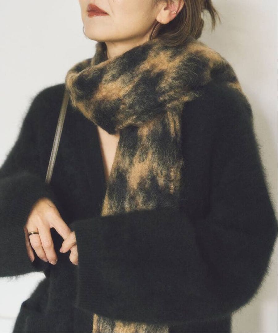 plage / マンタスエスカライ PATA DE GALLO マフラー