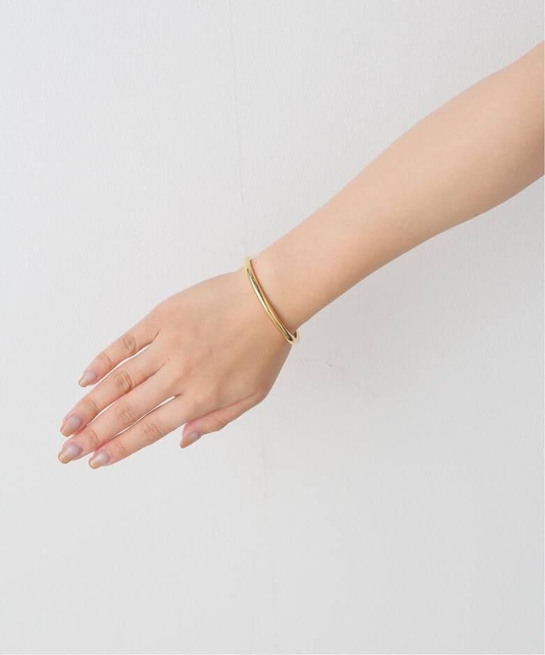 ガブリエラ アルティガス　 TUSK CUFF バングル