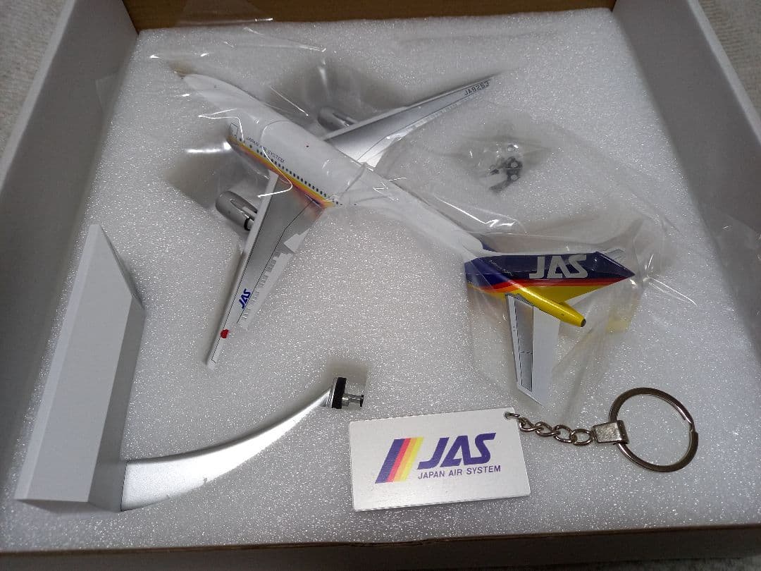 限定値下げ！JAS エアバス A300B4-200 1/200スケール