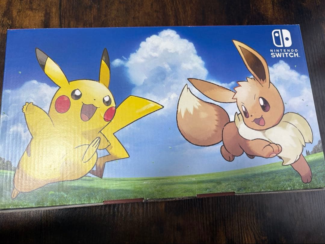 【ピカブイ限定モデル】Nintendo Switch 本体＋各種付属品