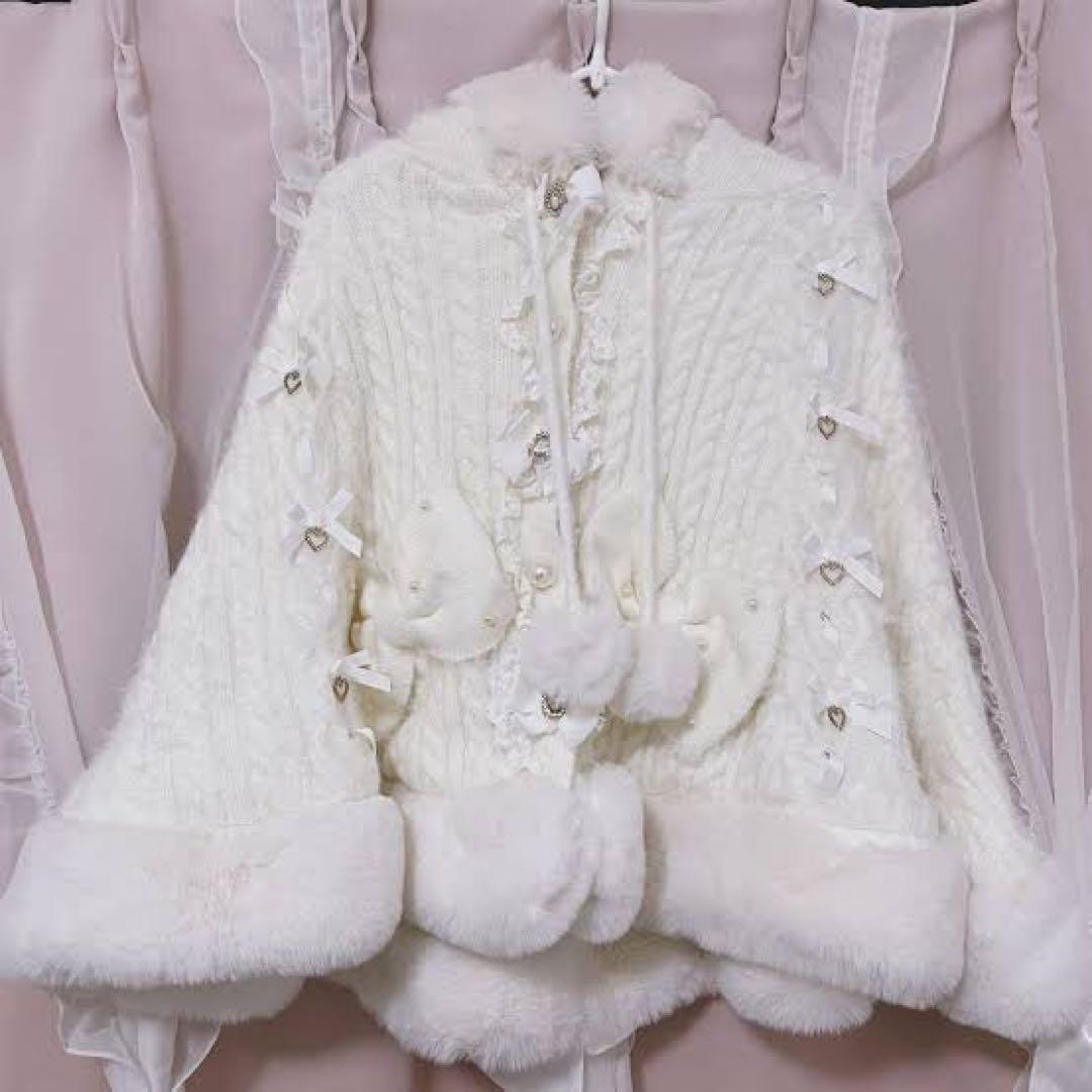 LIZLISA リズリサ ポンポンリボンニットファーポンチョ ホワイト