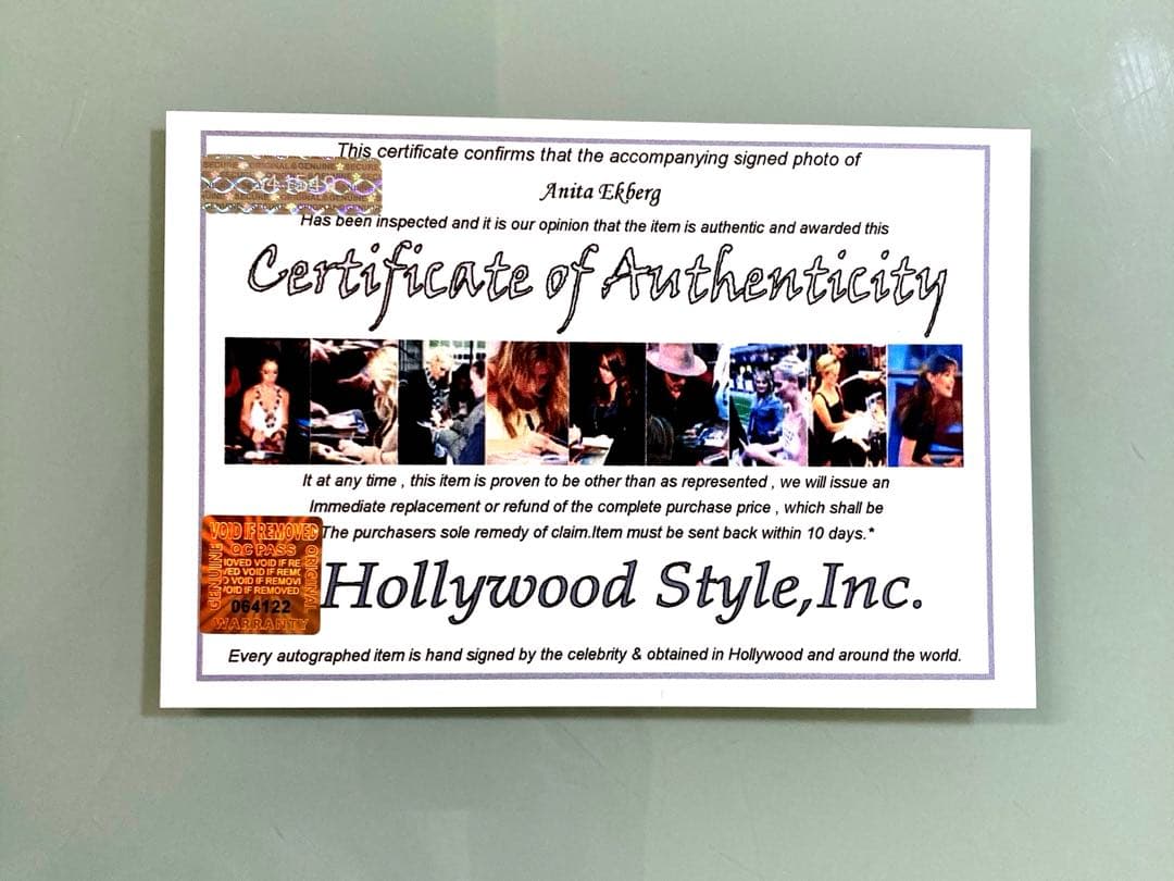 アニタ・エクバーグ直筆サイン入り2Lサイズ写真… Anita Ekberg