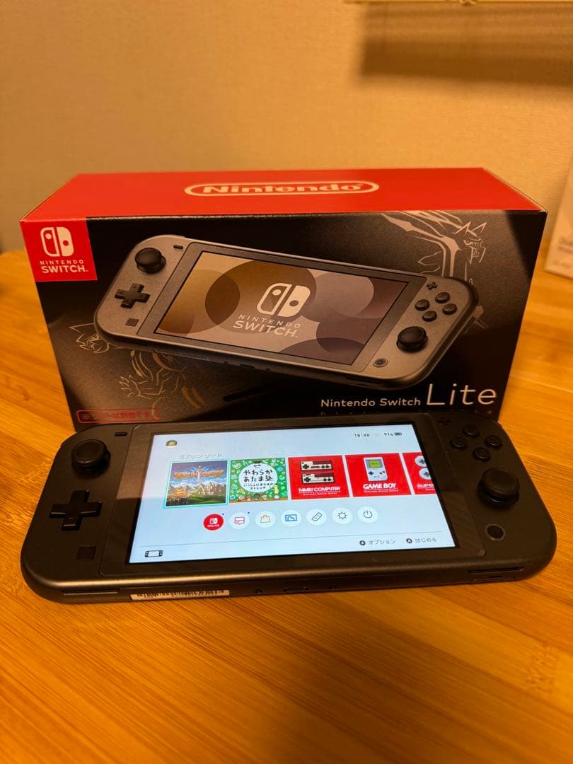 Nintendo Switch Lite グレー ポケモンデザイン ケース付き