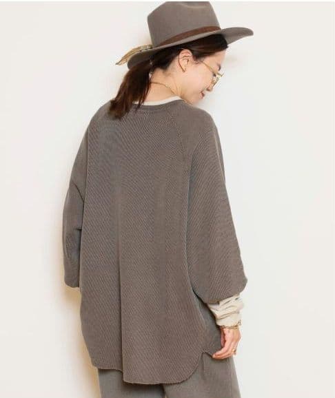 ミューズドゥドゥーズィエムクラス レミレリーフ HENLY Tシャツ